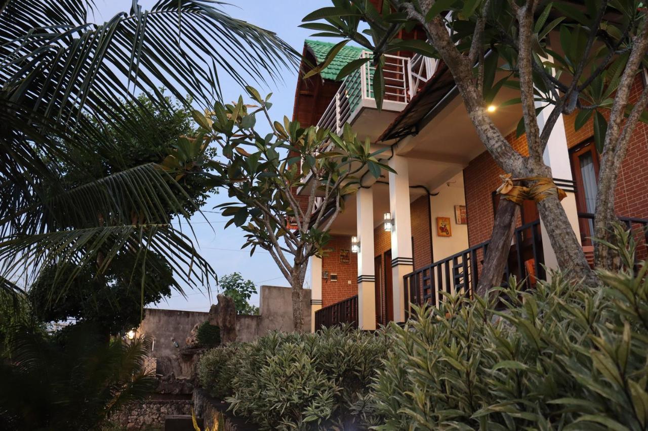 Sunny Point Penida Hotel Ped ภายนอก รูปภาพ
